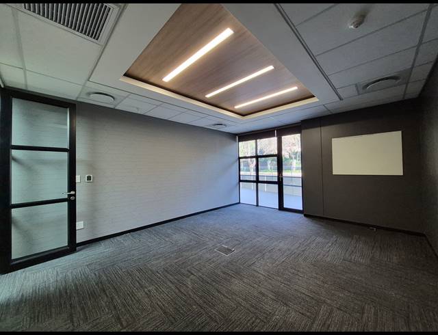 728M² OFFICE TO LET IN MELROSE ESTATE